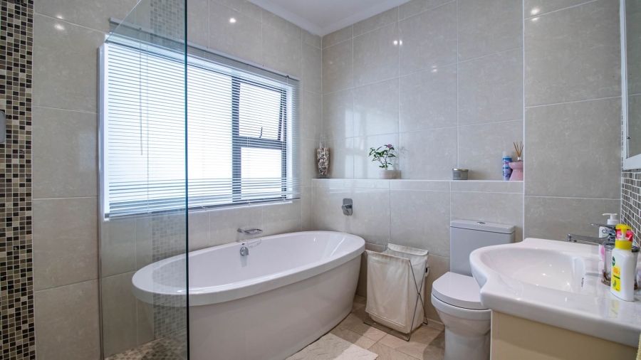 3 Bedroom Property for Sale in Nahoon Eastern Cape